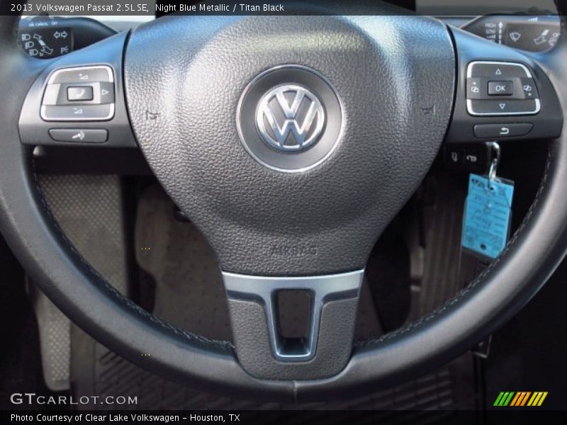 Night Blue Metallic / Titan Black 2013 Volkswagen Passat 2.5L SE