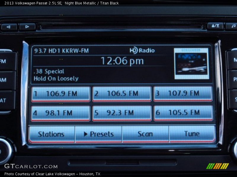 Night Blue Metallic / Titan Black 2013 Volkswagen Passat 2.5L SE