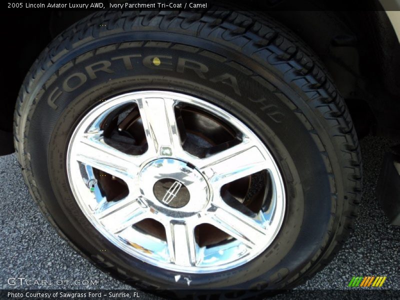 Ivory Parchment Tri-Coat / Camel 2005 Lincoln Aviator Luxury AWD