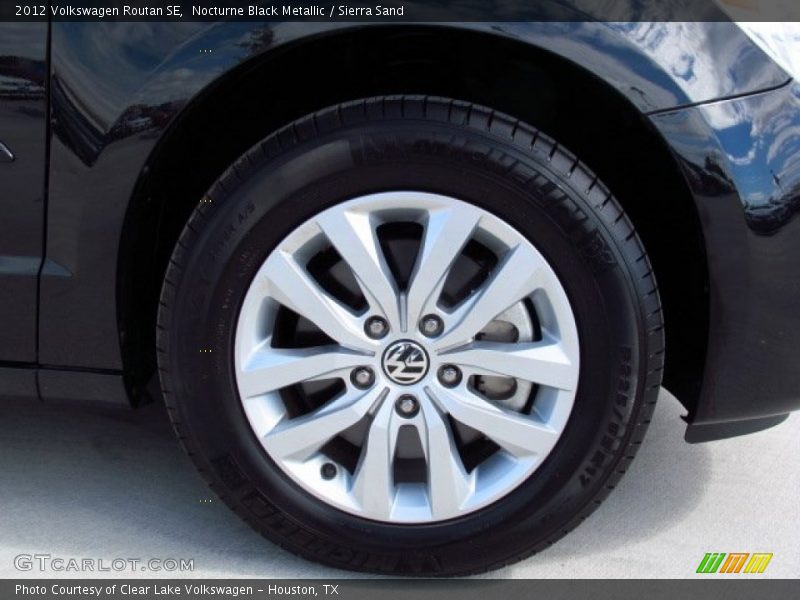Nocturne Black Metallic / Sierra Sand 2012 Volkswagen Routan SE