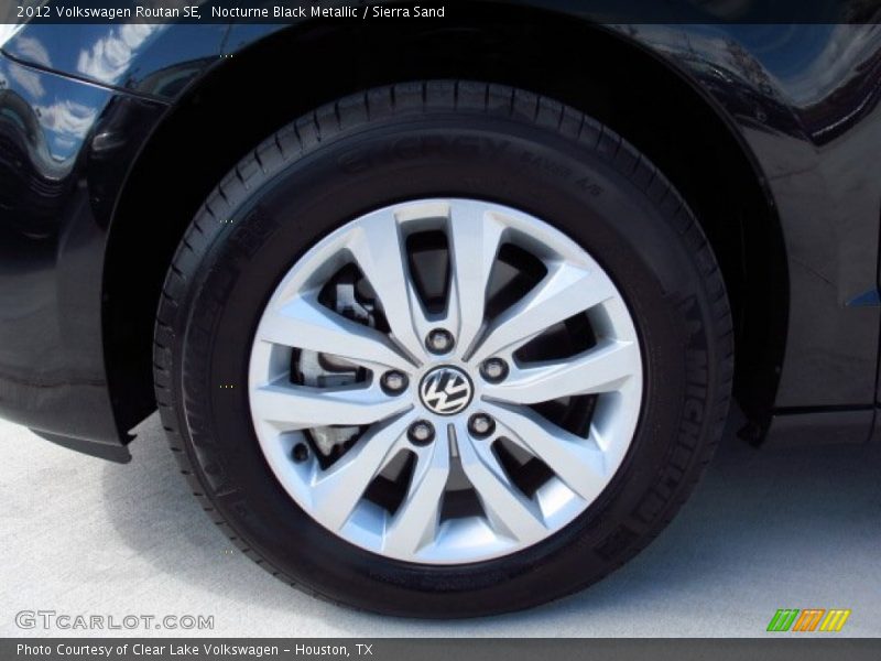 Nocturne Black Metallic / Sierra Sand 2012 Volkswagen Routan SE
