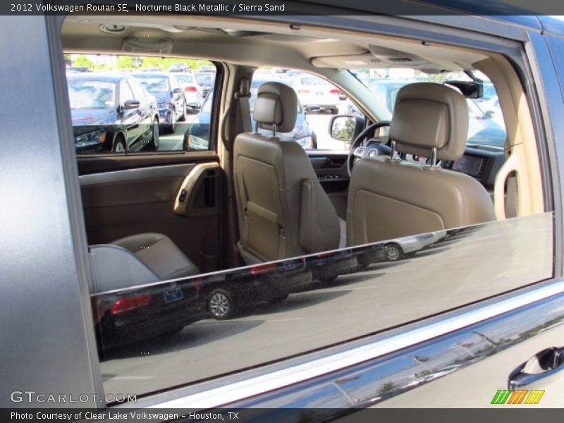 Nocturne Black Metallic / Sierra Sand 2012 Volkswagen Routan SE