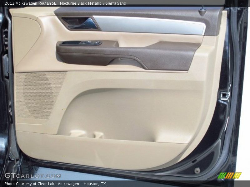 Nocturne Black Metallic / Sierra Sand 2012 Volkswagen Routan SE
