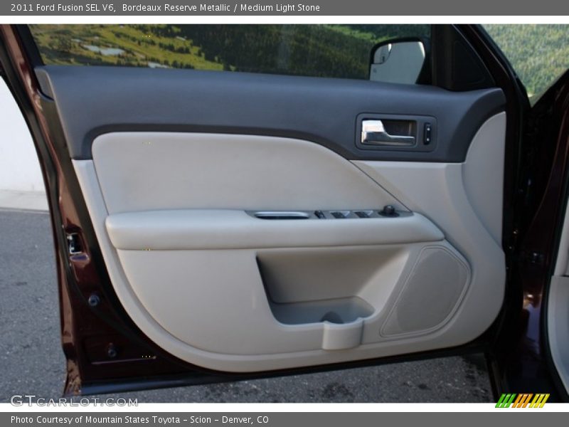 Bordeaux Reserve Metallic / Medium Light Stone 2011 Ford Fusion SEL V6