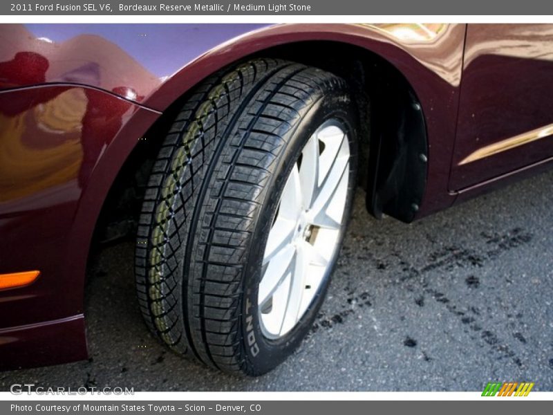 Bordeaux Reserve Metallic / Medium Light Stone 2011 Ford Fusion SEL V6