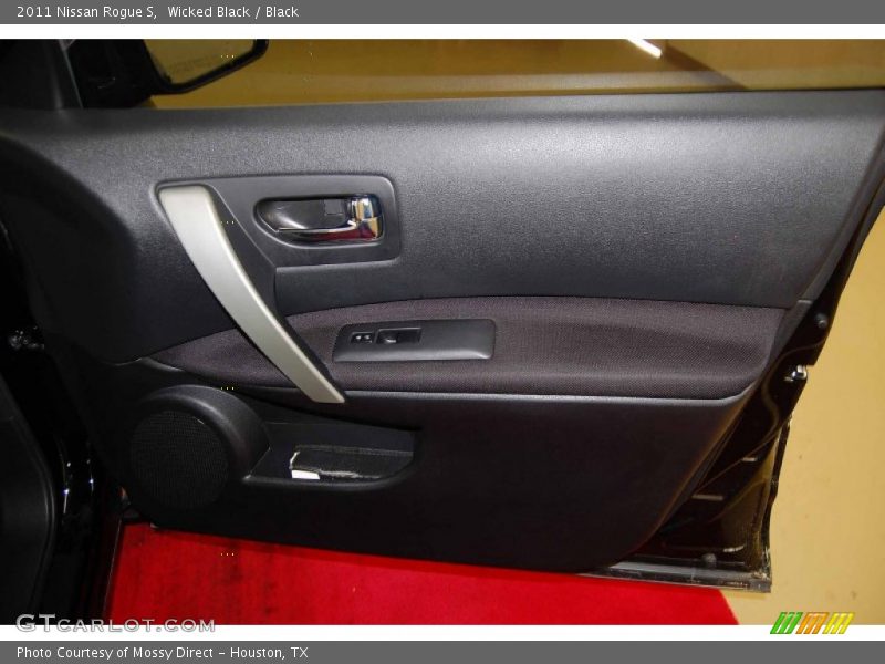 Wicked Black / Black 2011 Nissan Rogue S