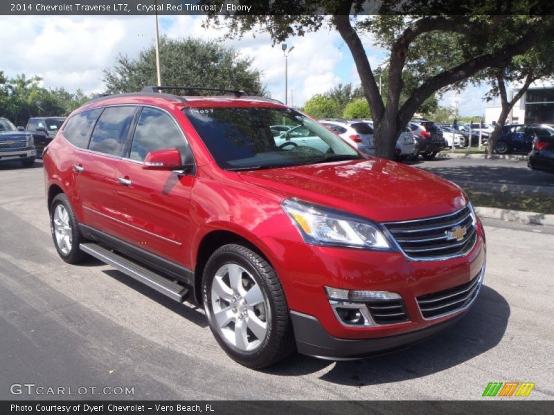 Front 3/4 View of 2014 Traverse LTZ