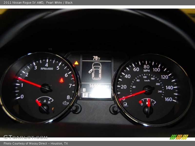 Pearl White / Black 2011 Nissan Rogue SV AWD