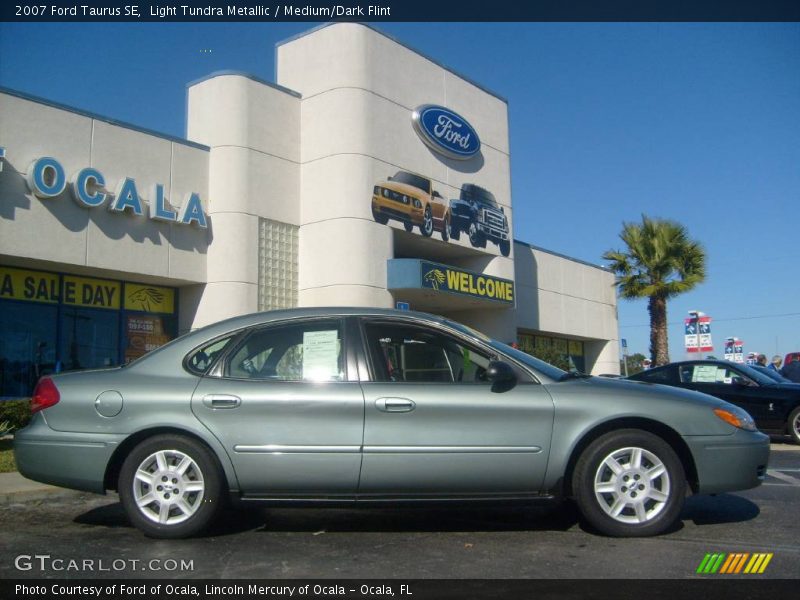 Light Tundra Metallic / Medium/Dark Flint 2007 Ford Taurus SE