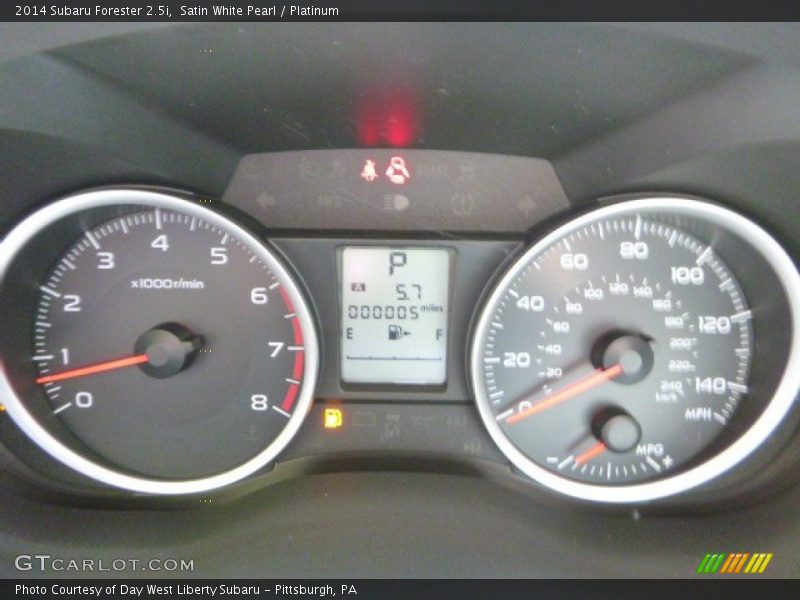 Satin White Pearl / Platinum 2014 Subaru Forester 2.5i