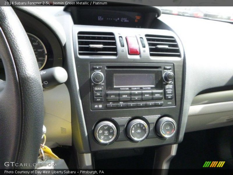 Jasmin Green Metallic / Platinum 2014 Subaru Forester 2.5i
