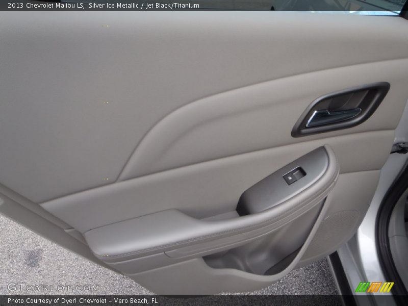 Silver Ice Metallic / Jet Black/Titanium 2013 Chevrolet Malibu LS