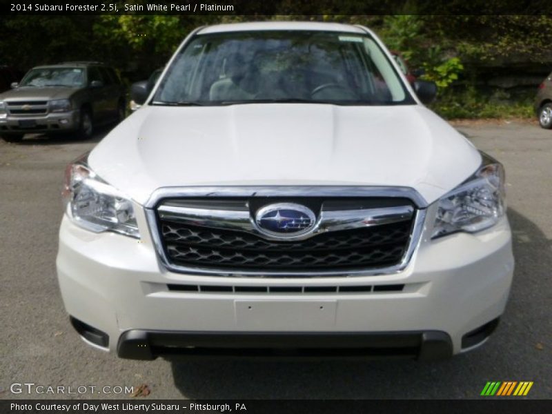 Satin White Pearl / Platinum 2014 Subaru Forester 2.5i