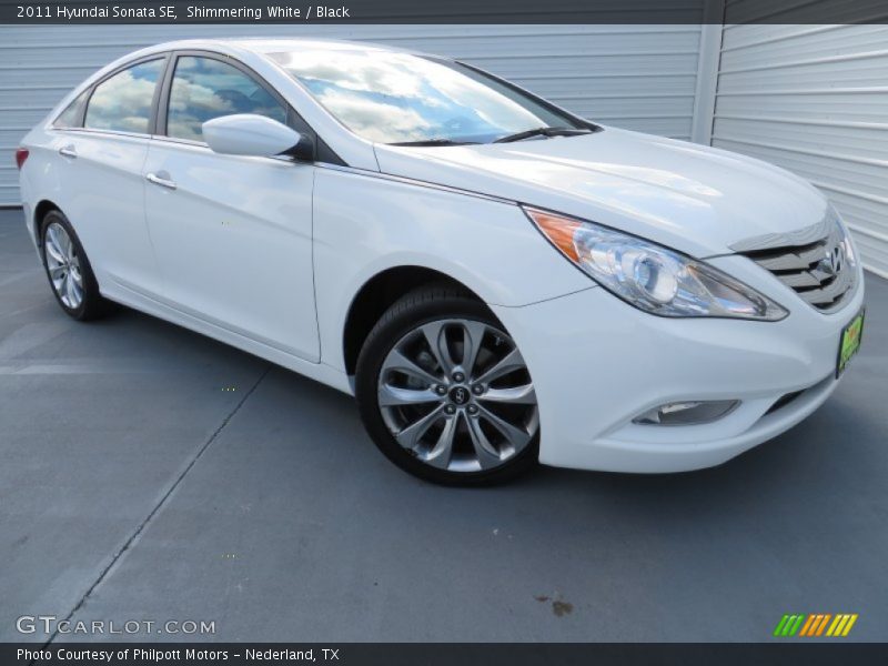 Shimmering White / Black 2011 Hyundai Sonata SE