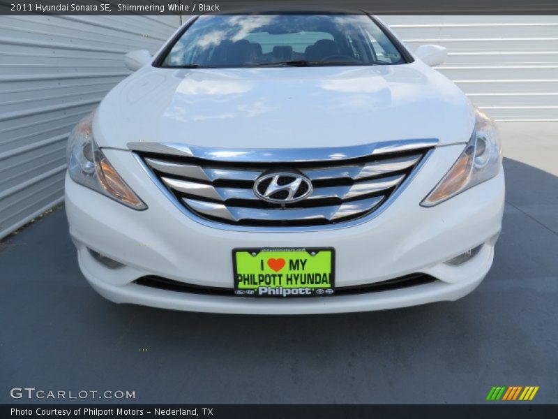 Shimmering White / Black 2011 Hyundai Sonata SE