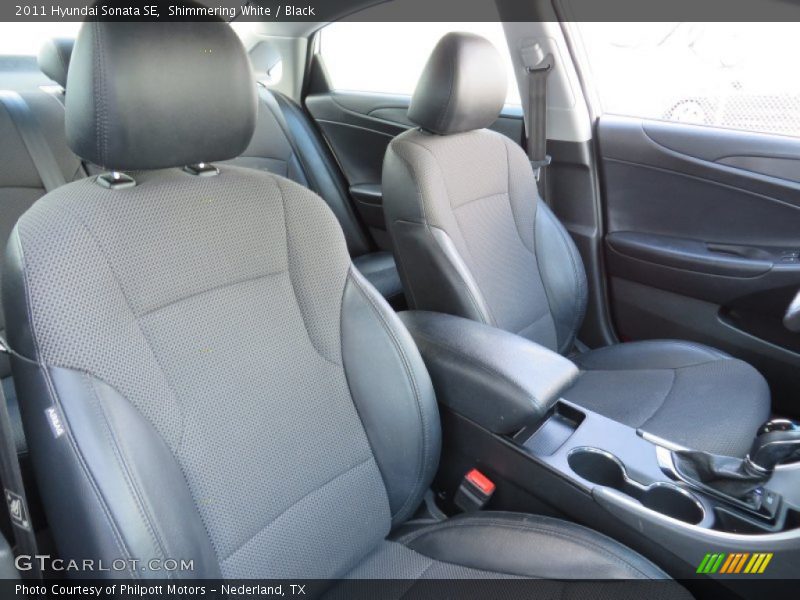 Shimmering White / Black 2011 Hyundai Sonata SE