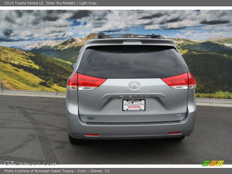 Silver Sky Metallic / Light Gray 2014 Toyota Sienna LE