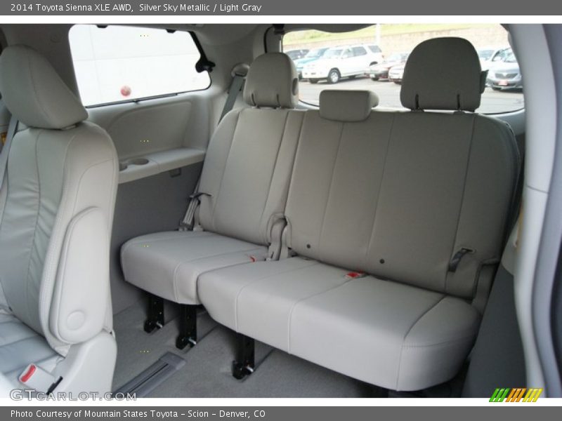 Silver Sky Metallic / Light Gray 2014 Toyota Sienna XLE AWD