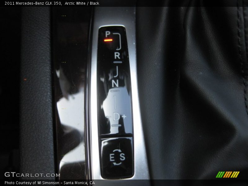 Arctic White / Black 2011 Mercedes-Benz GLK 350