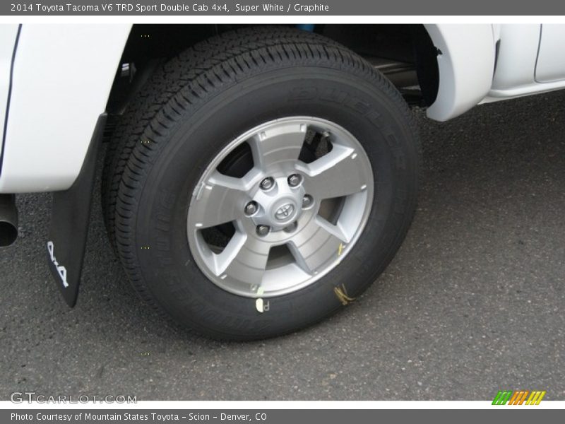 Super White / Graphite 2014 Toyota Tacoma V6 TRD Sport Double Cab 4x4