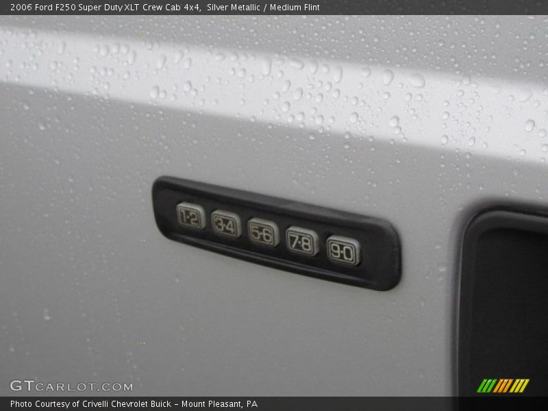 Silver Metallic / Medium Flint 2006 Ford F250 Super Duty XLT Crew Cab 4x4