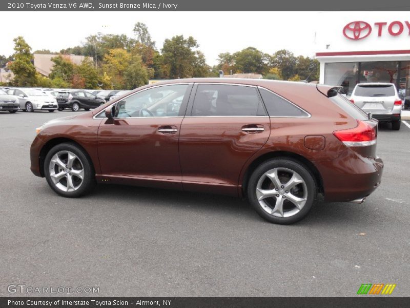 Sunset Bronze Mica / Ivory 2010 Toyota Venza V6 AWD
