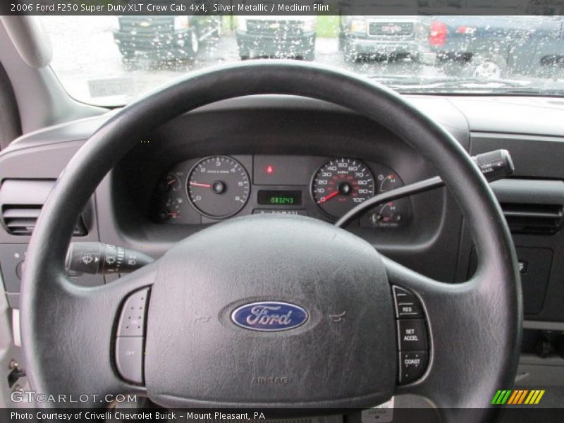 Silver Metallic / Medium Flint 2006 Ford F250 Super Duty XLT Crew Cab 4x4