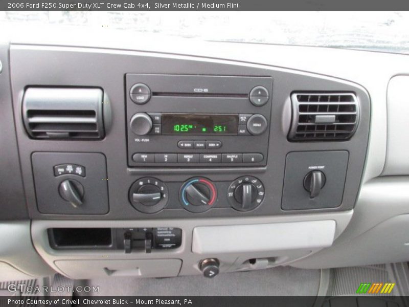 Silver Metallic / Medium Flint 2006 Ford F250 Super Duty XLT Crew Cab 4x4