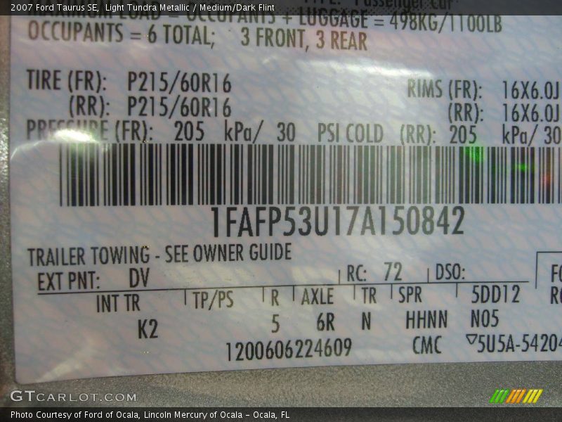 Light Tundra Metallic / Medium/Dark Flint 2007 Ford Taurus SE