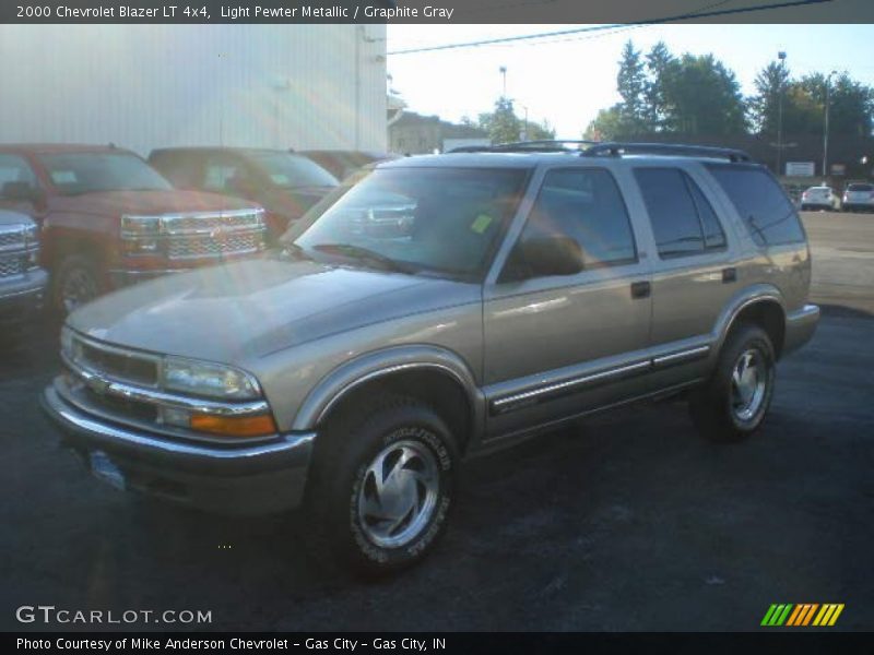 Light Pewter Metallic / Graphite Gray 2000 Chevrolet Blazer LT 4x4