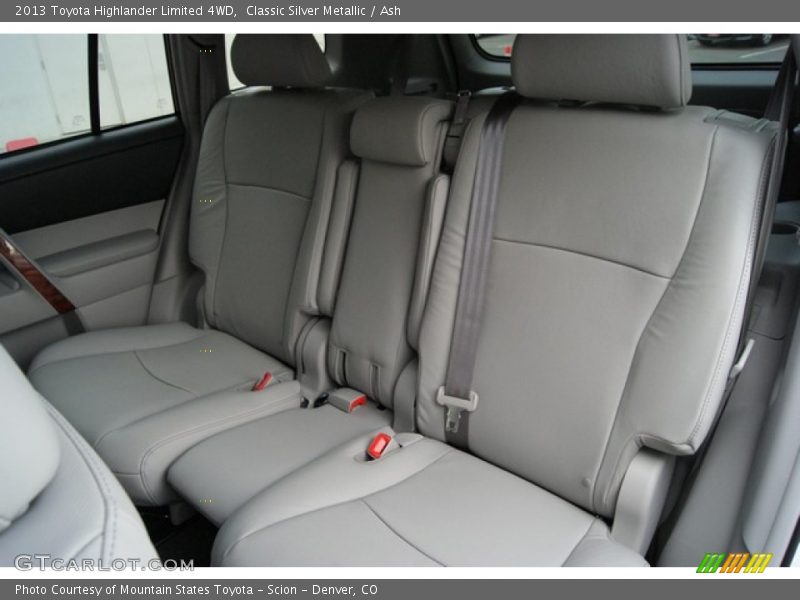 Classic Silver Metallic / Ash 2013 Toyota Highlander Limited 4WD