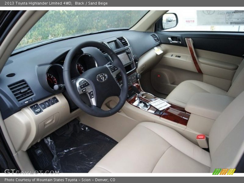Black / Sand Beige 2013 Toyota Highlander Limited 4WD