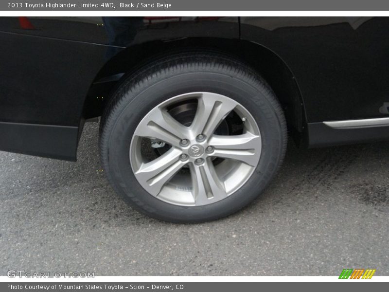 Black / Sand Beige 2013 Toyota Highlander Limited 4WD