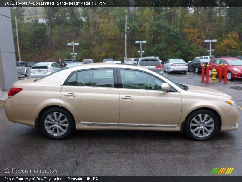 Sandy Beach Metallic / Ivory 2011 Toyota Avalon Limited