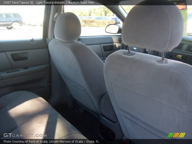 Light Tundra Metallic / Medium/Dark Flint 2007 Ford Taurus SE