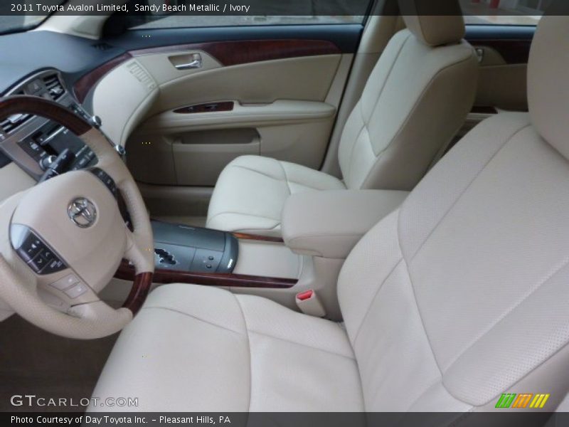 Sandy Beach Metallic / Ivory 2011 Toyota Avalon Limited