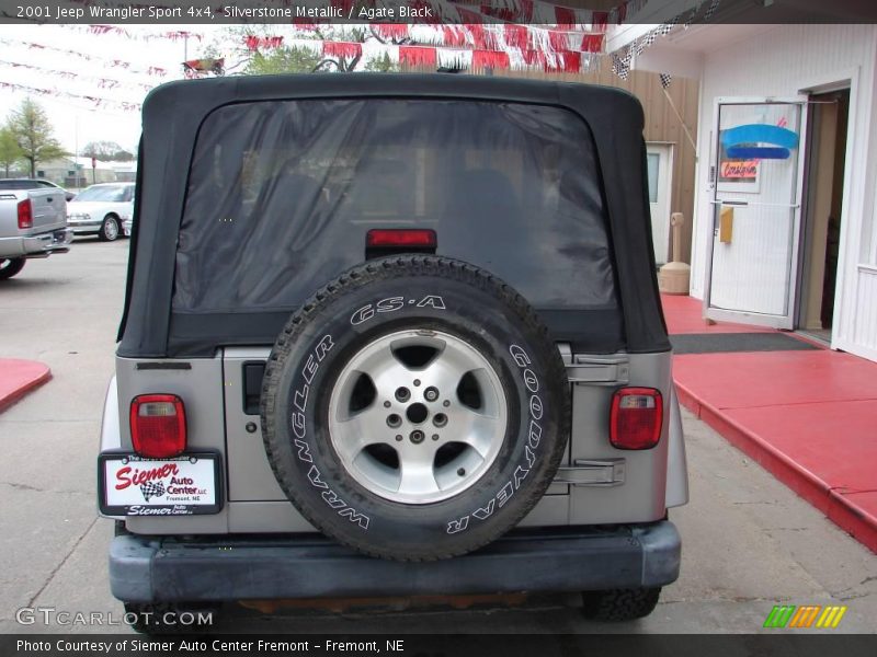 Silverstone Metallic / Agate Black 2001 Jeep Wrangler Sport 4x4