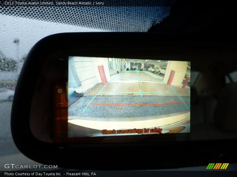 Sandy Beach Metallic / Ivory 2011 Toyota Avalon Limited