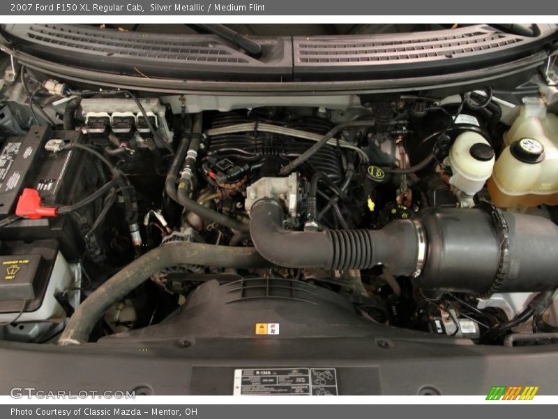Silver Metallic / Medium Flint 2007 Ford F150 XL Regular Cab