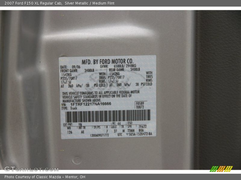 Silver Metallic / Medium Flint 2007 Ford F150 XL Regular Cab