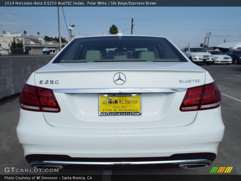 Polar White / Silk Beige/Espresso Brown 2014 Mercedes-Benz E E250 BlueTEC Sedan