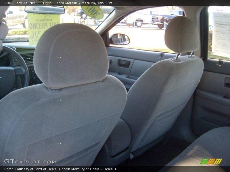 Light Tundra Metallic / Medium/Dark Flint 2007 Ford Taurus SE