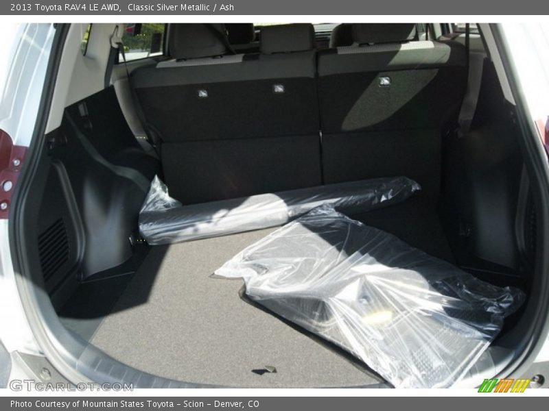 Classic Silver Metallic / Ash 2013 Toyota RAV4 LE AWD