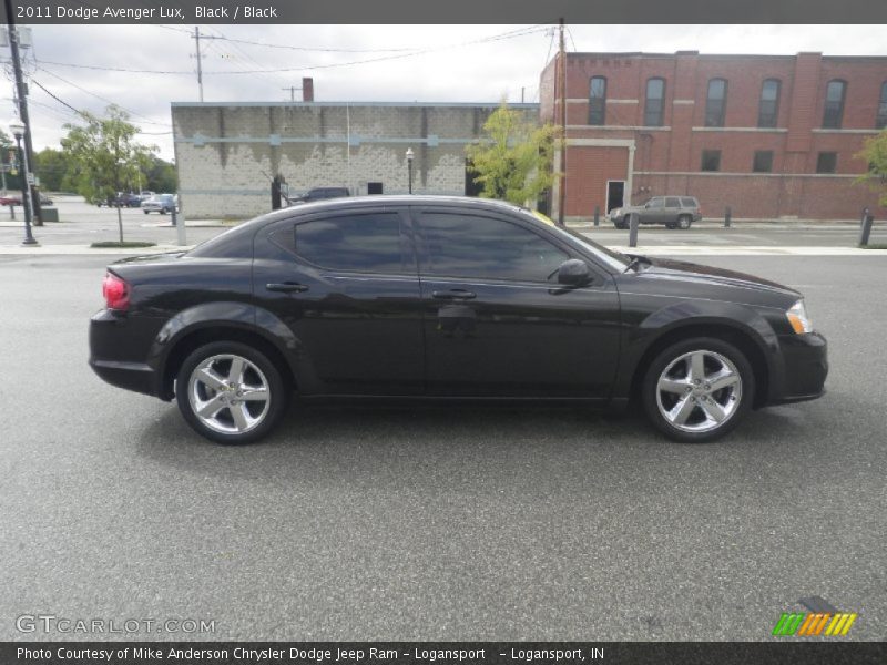Black / Black 2011 Dodge Avenger Lux