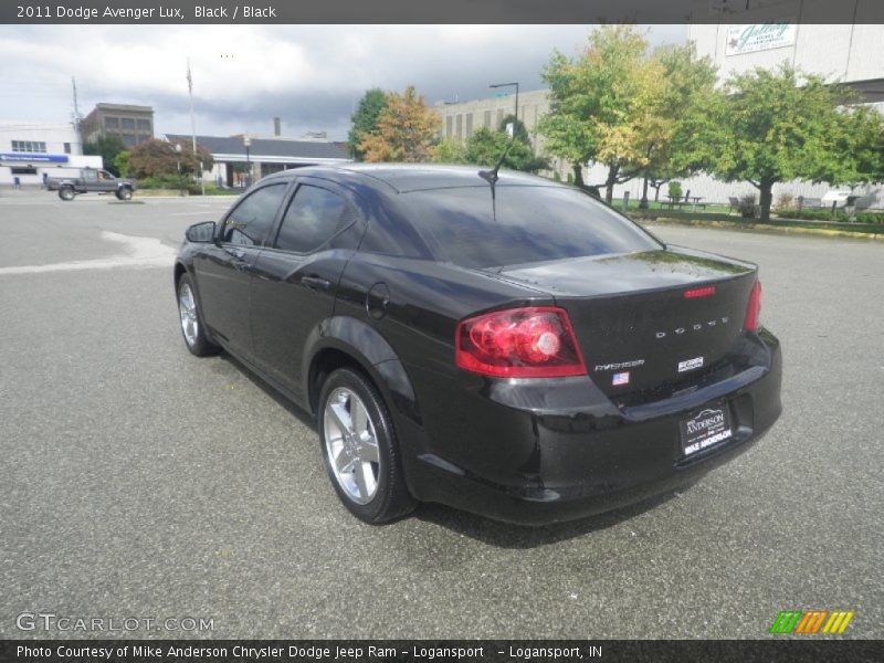 Black / Black 2011 Dodge Avenger Lux