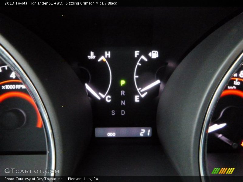 Sizzling Crimson Mica / Black 2013 Toyota Highlander SE 4WD