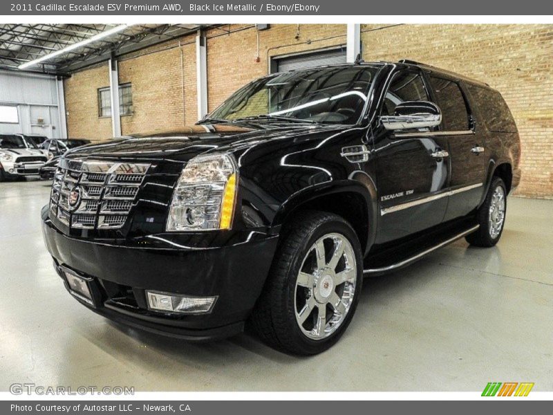 Front 3/4 View of 2011 Escalade ESV Premium AWD