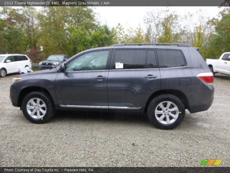 Magnetic Gray Metallic / Ash 2013 Toyota Highlander SE 4WD