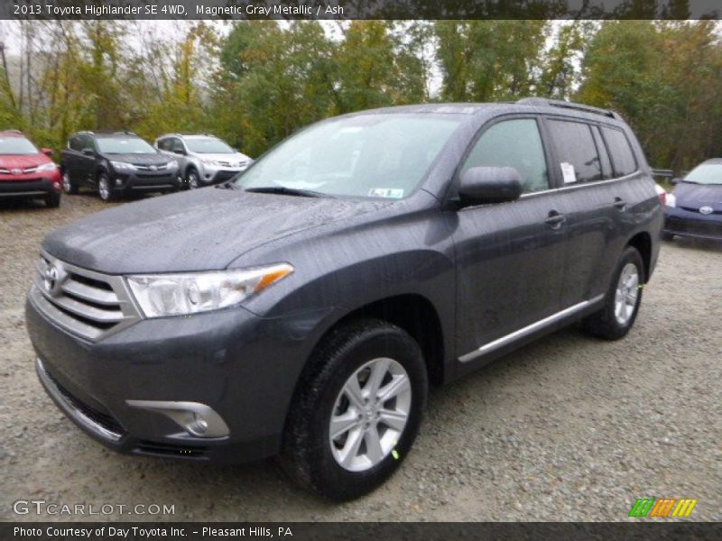 Magnetic Gray Metallic / Ash 2013 Toyota Highlander SE 4WD
