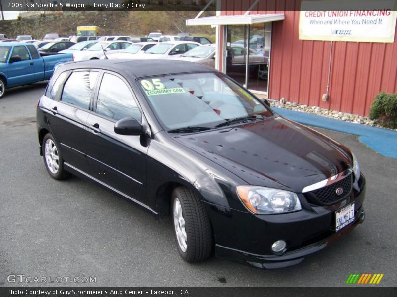Ebony Black / Gray 2005 Kia Spectra 5 Wagon